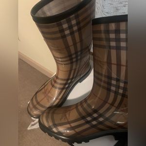 Women’s Burberry rain boots